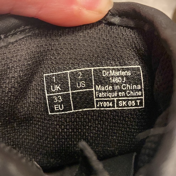 Children’s Dr.Martens UK size 1 US size 2 EU size 33 - Picture 3 of 7